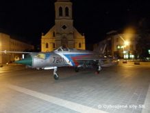 Preprava sthaky MiG-21 na nmestie vo Zvolene